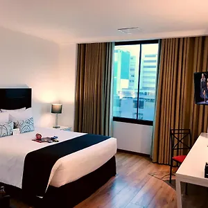 El Polo & Hotel 5*