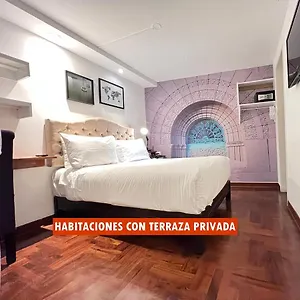 La Casa Del Viajero Bed & Breakfast 3*
