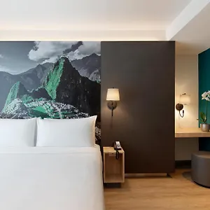 Ikonik Miraflores Hotel