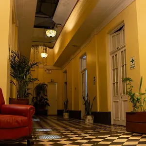 Casa de hóspedes Santa Rosa Apartotel- Centro Histórico