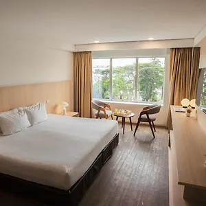 Отель Dazzler By Wyndham Miraflores 4*