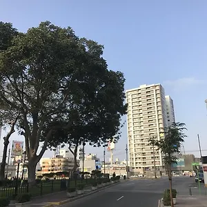 Paseo De La Republica Apartment *