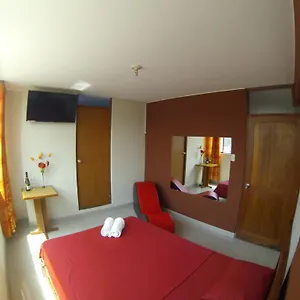 Las Palmeras Love hotel
