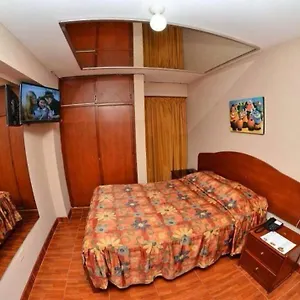 Wenhy's Hotel Lima