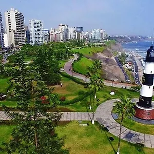 Tradicion Malecon De Miraflores Lima