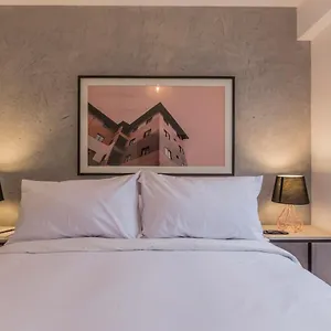 Apartment Artistic 2br In Luxury Building *