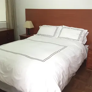 Aparts 4 Days Apartment *