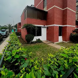 Chalet Torres De San Borja * Lima