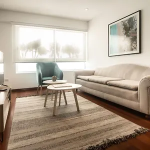 Modern 2br Near Malecon In Miraflores *