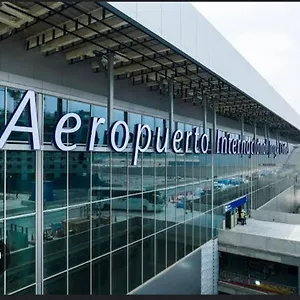 Casa Sabina Nuevo Aeropuerto Homestay Lima