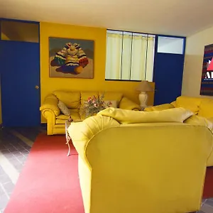 Alondra House Guest house *