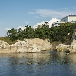 Japanskt värdshus (ryokan) Takasuso 3*