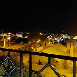 El Mirador De Churin Inn *