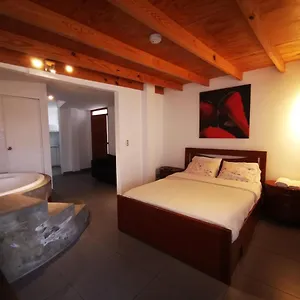 Razz Miraflores Bed & Breakfast